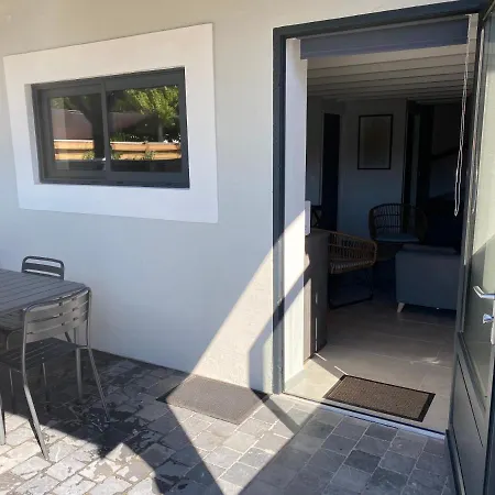 Du Centre Apartment